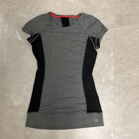 Workout Top Bundle - Picture 4 of 4